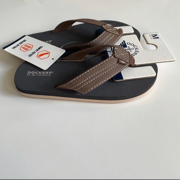 Dockers Other - Boys Dockers Flip Flops Sandals - Size M (13-1) - Brown - NWT